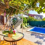 Ruby Apartamento Pula