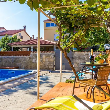 Ruby Apartamento Pula